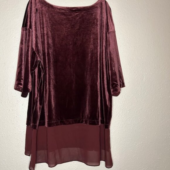 Neiman Marcus Velvet Top with Chiffon bottom layer Size 3X - Picture 6 of 7